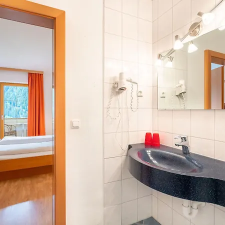 In Neustift Near Lift, Cleaning Included * Neustift im Stubaital